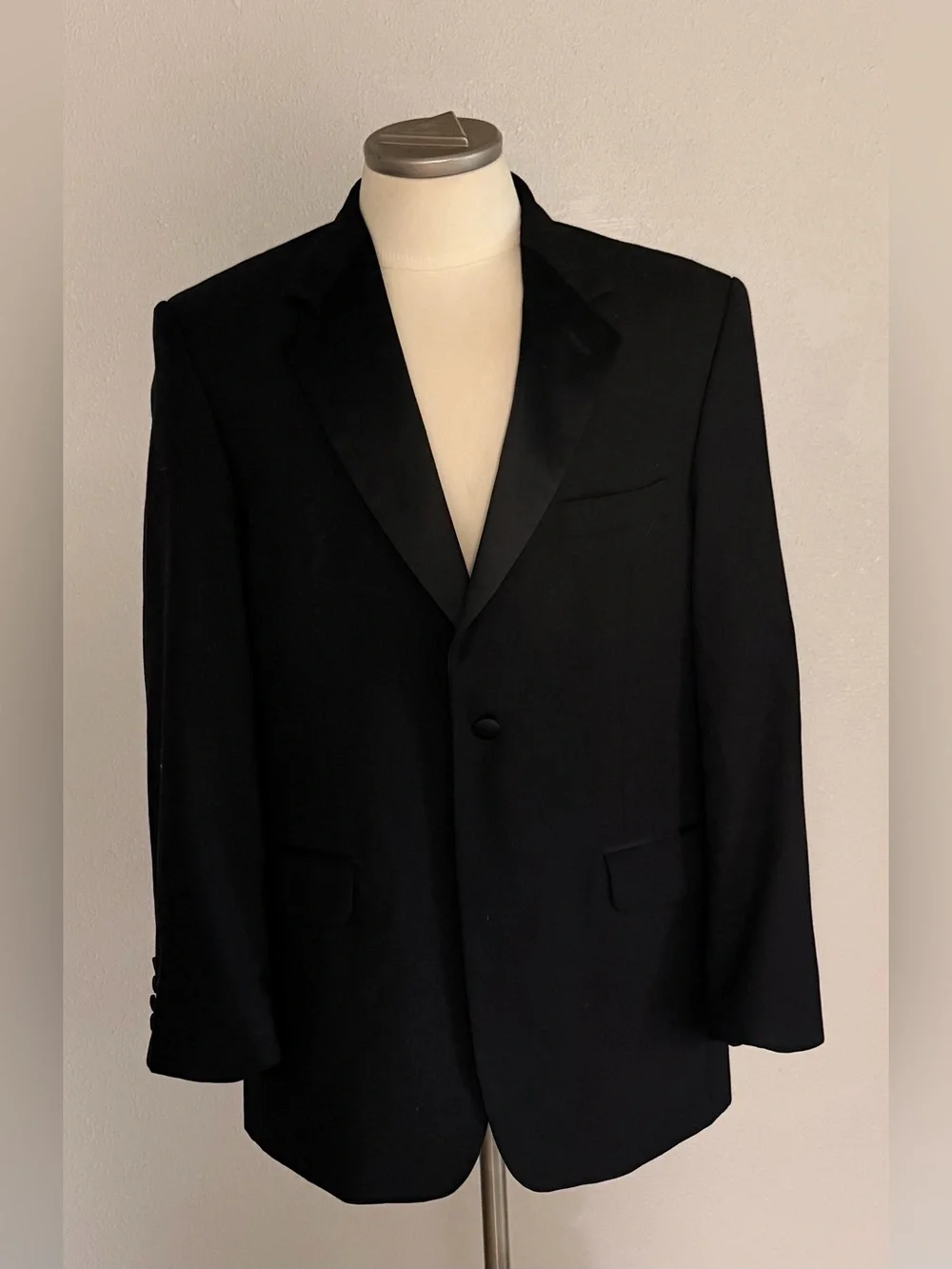 Stafford Black 100% Wool Satin-Lapel Single-Button Tuxedo Jacket 40R